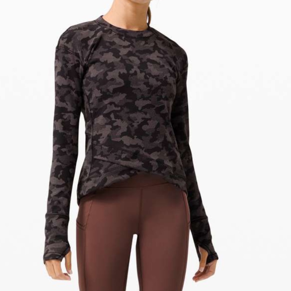 Lululemon Athletica Black Camouflage Long Sleeve Top